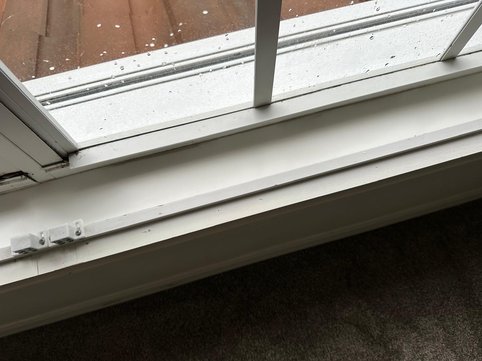 Window tracks after